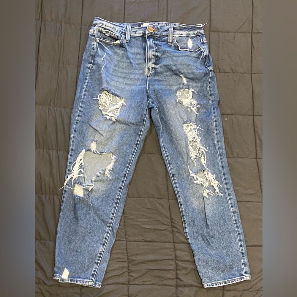 ‘SO’ Curvy 90’s Mom Jeans, High Waisted Button Down, Size 9/29W